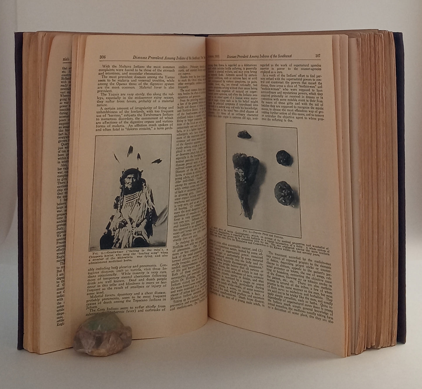 The Medical World, volumes XXXIII and XXXIV, 1915-1916 book cover