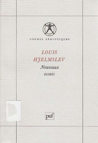 Nouveaux essais book cover