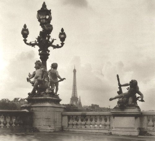 Changing Paris A Tour Along the Sein book cover
