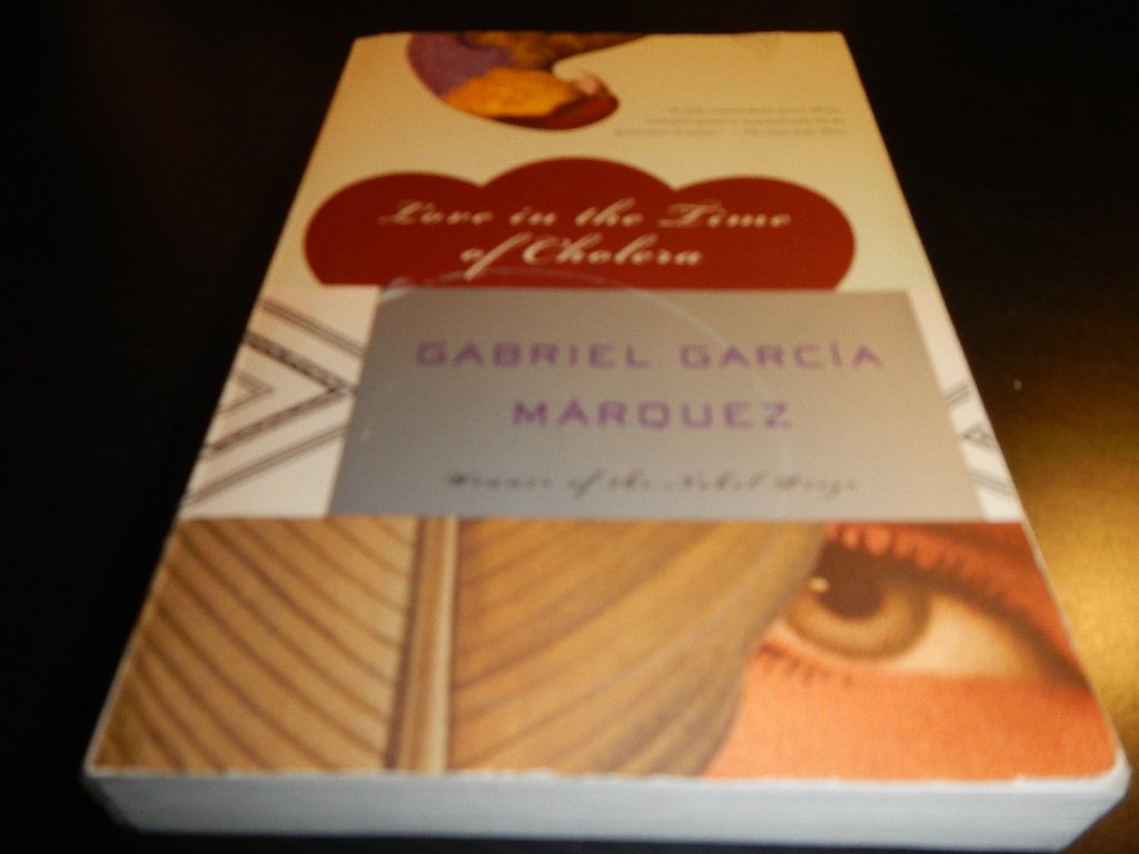 Love in the Time of Cholera book cover