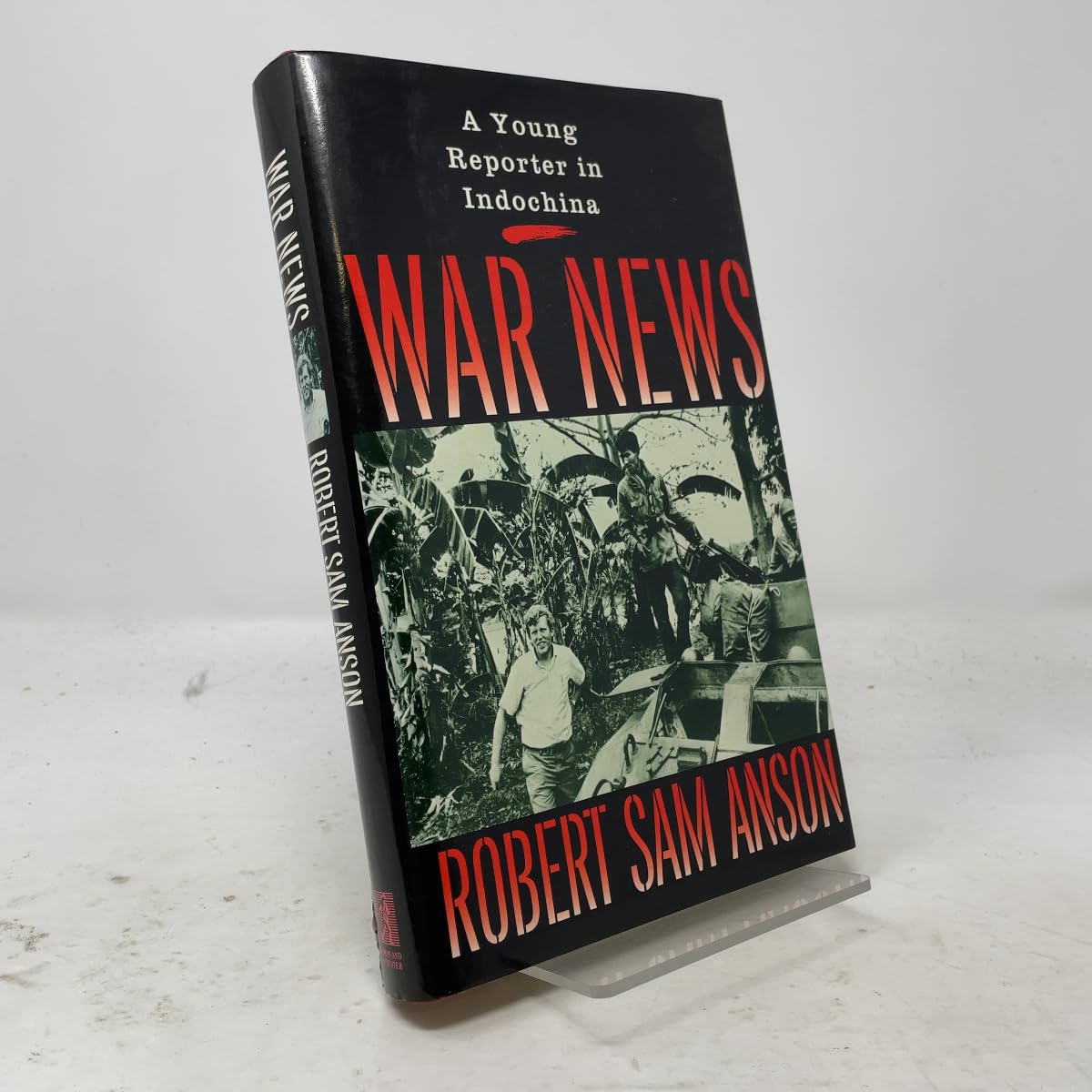 War News: A Young Reporter in Indochina book cover