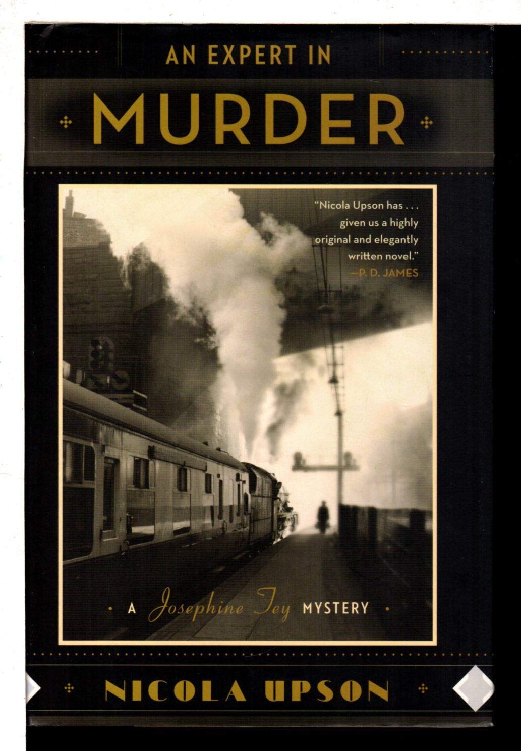 Expert in Murder book cover