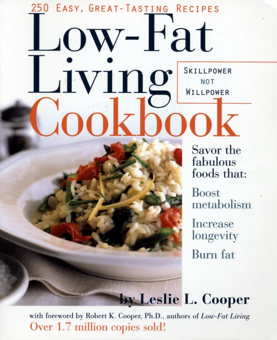 Low-Fat Living Cookbook: 250 Easy, Great-Tasting Recipes book cover