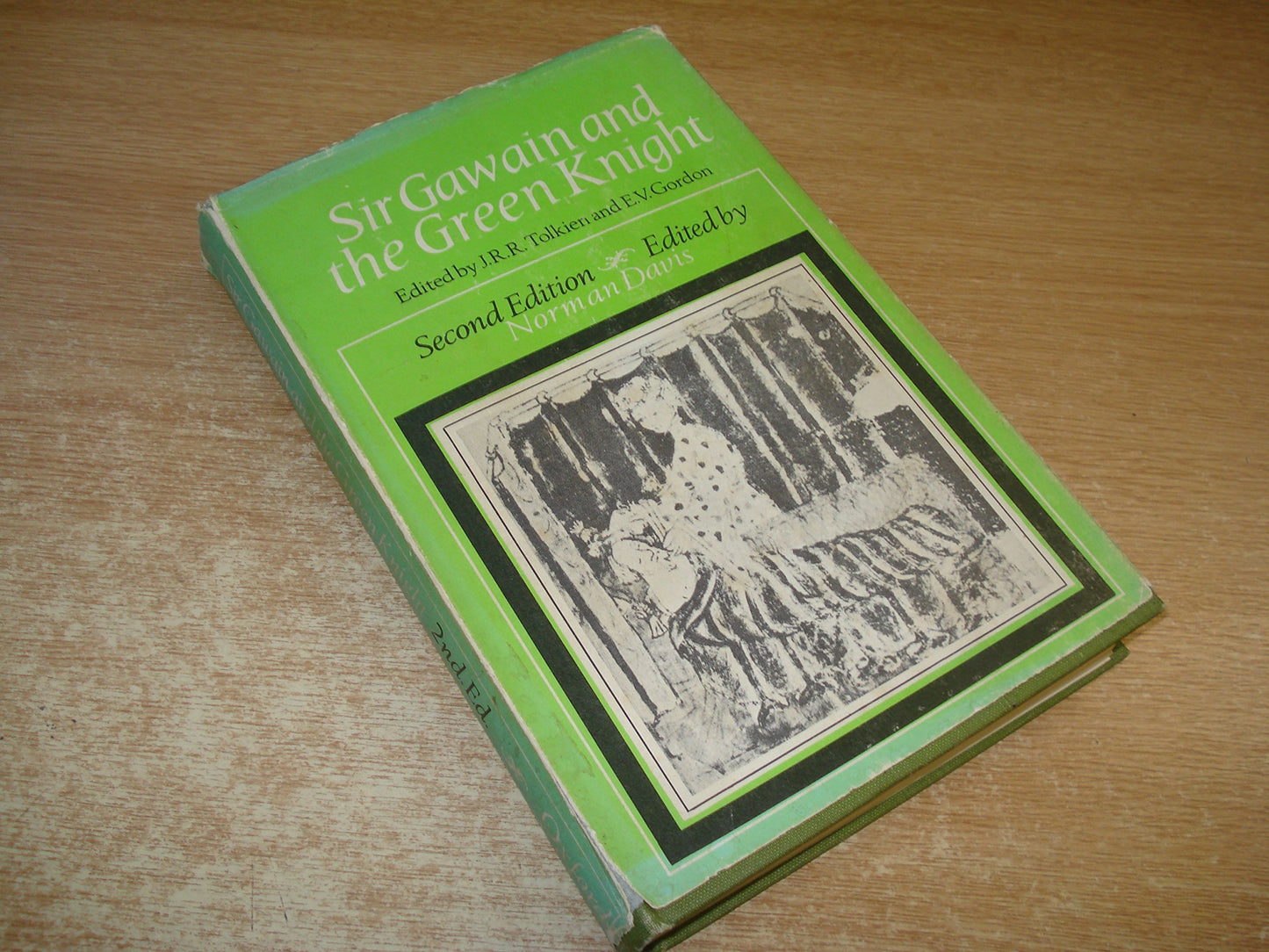 Sir Gawain and the Green Knight book cover