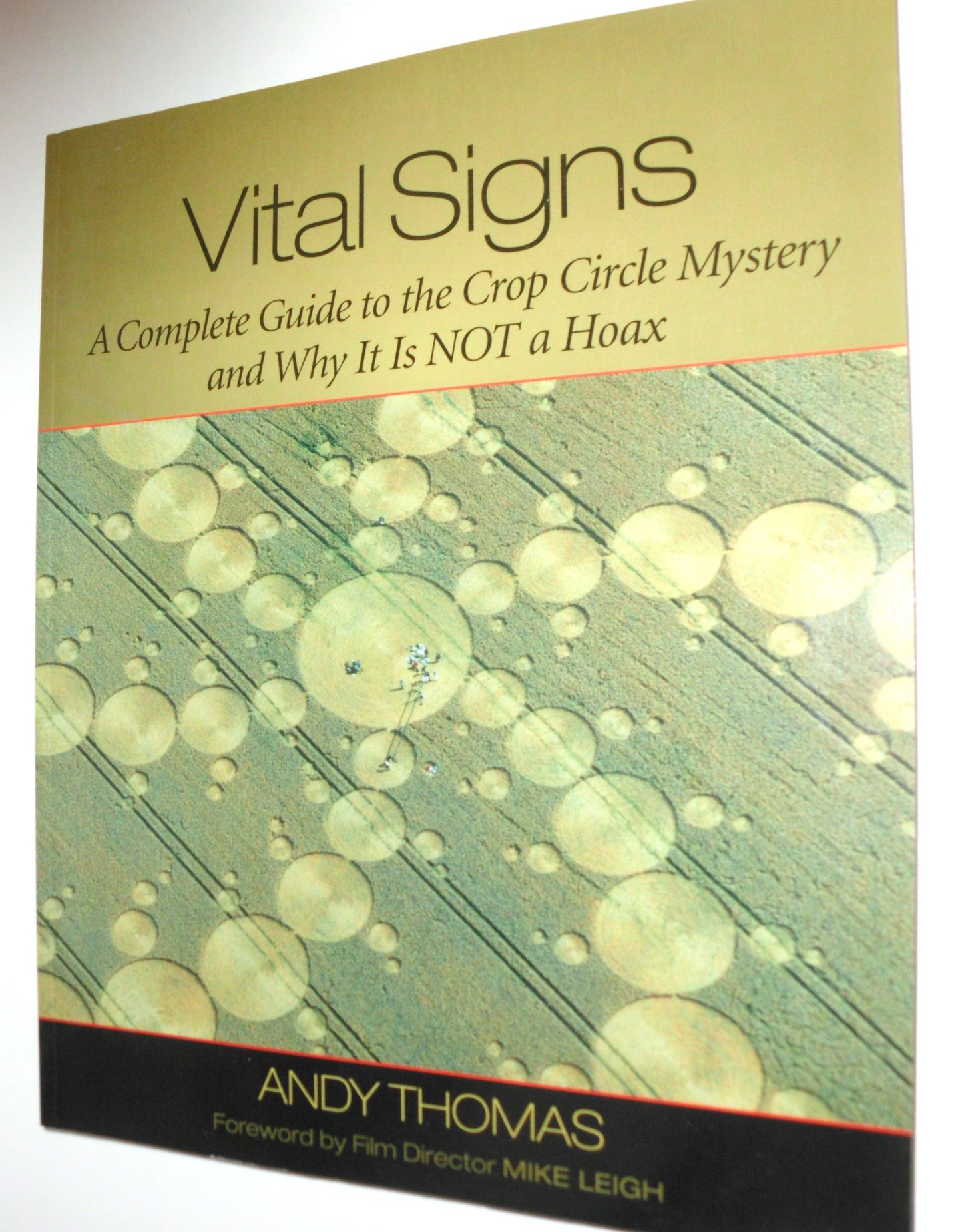 Vital Signs: A Complete Guide to the Crop Circle Mystery and Why It is Not a Hoax book cover