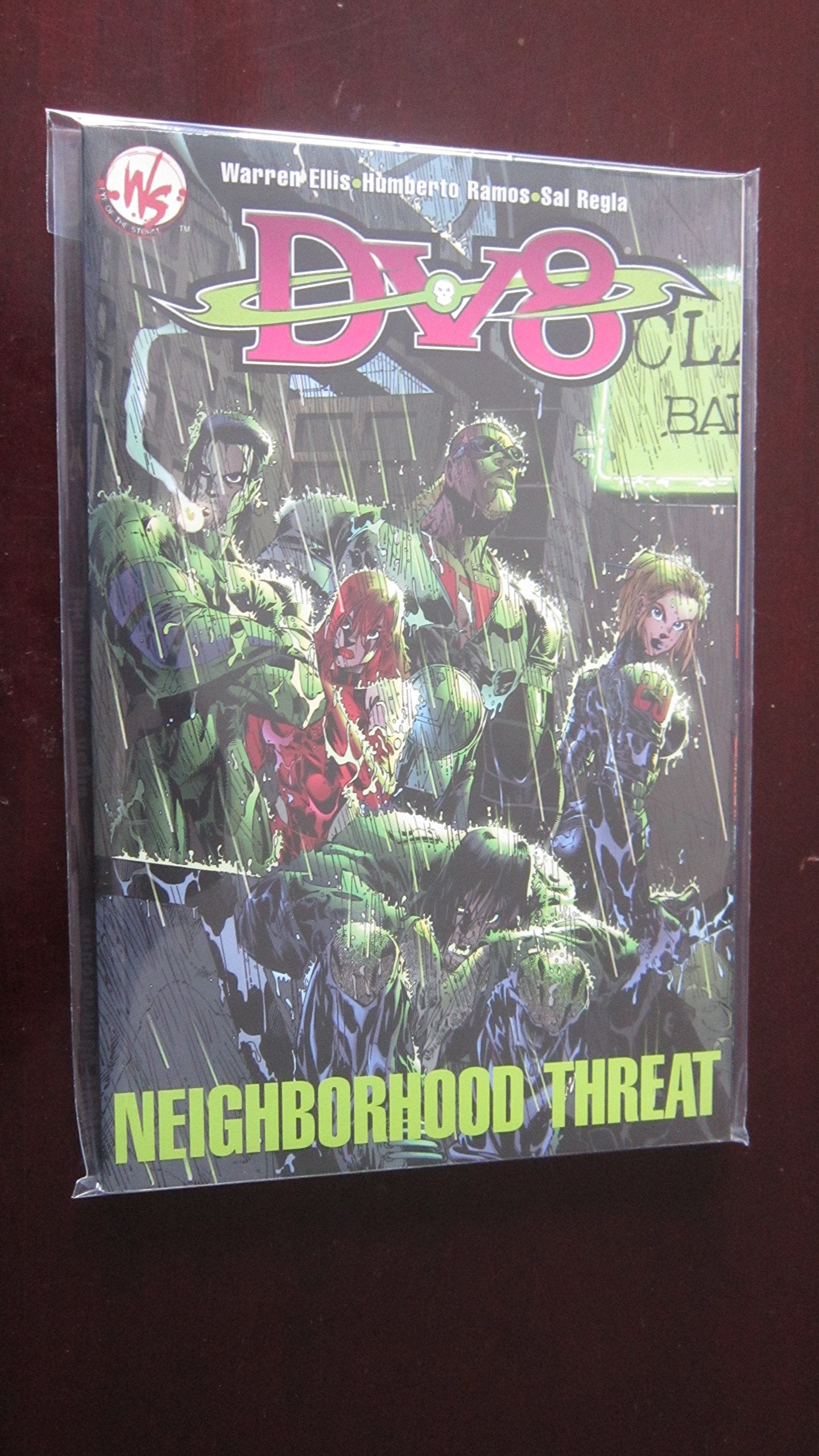 Dv8: Neighborhood Threat book cover
