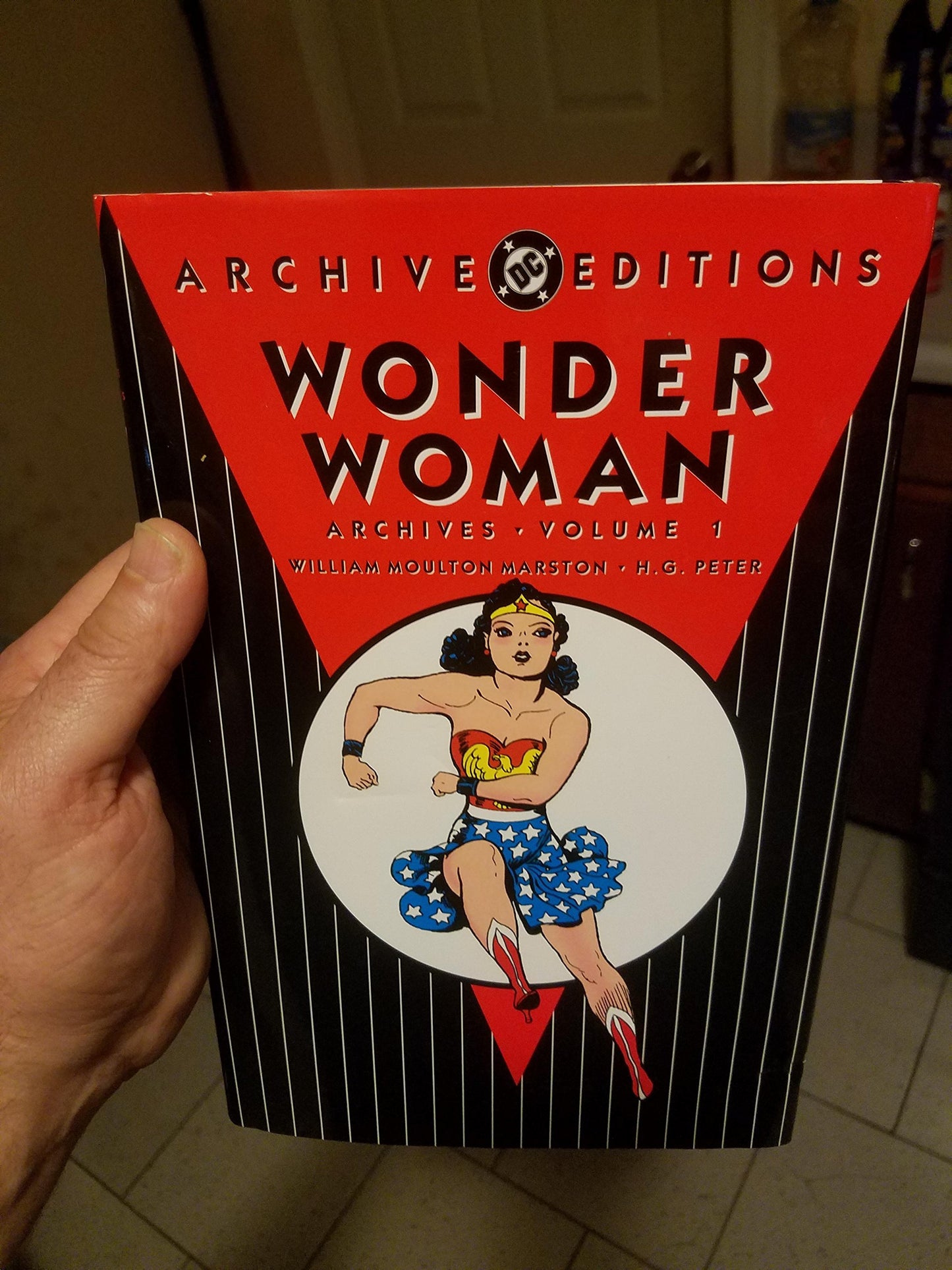 Wonder Woman Archives Vol 01 book cover