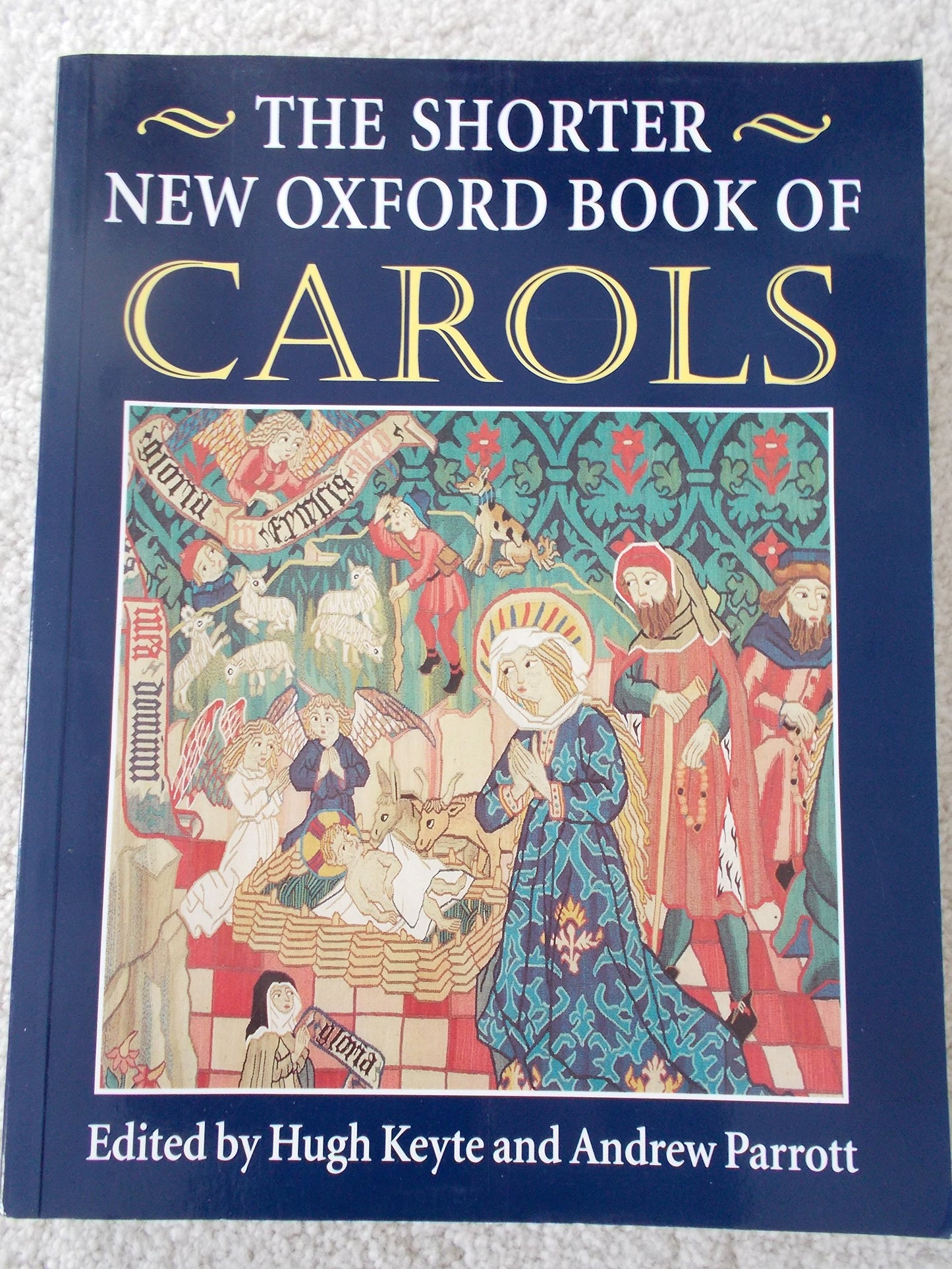 The Shorter New Oxford Book of Carols