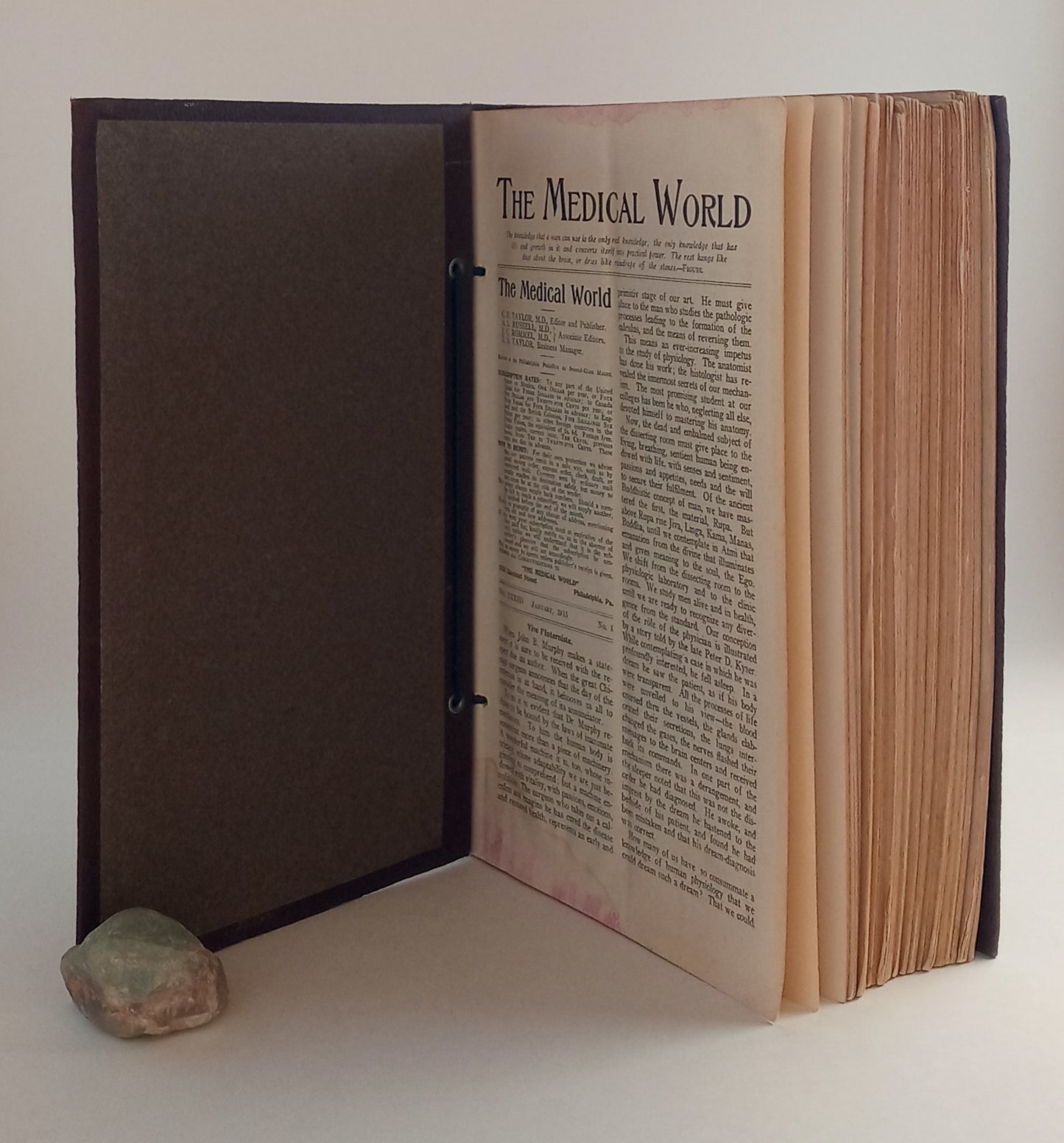The Medical World, volumes XXXIII and XXXIV, 1915-1916 book cover