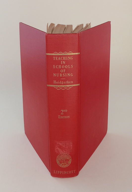 Teaching in Schools of Nursing: Principles and Methods book cover