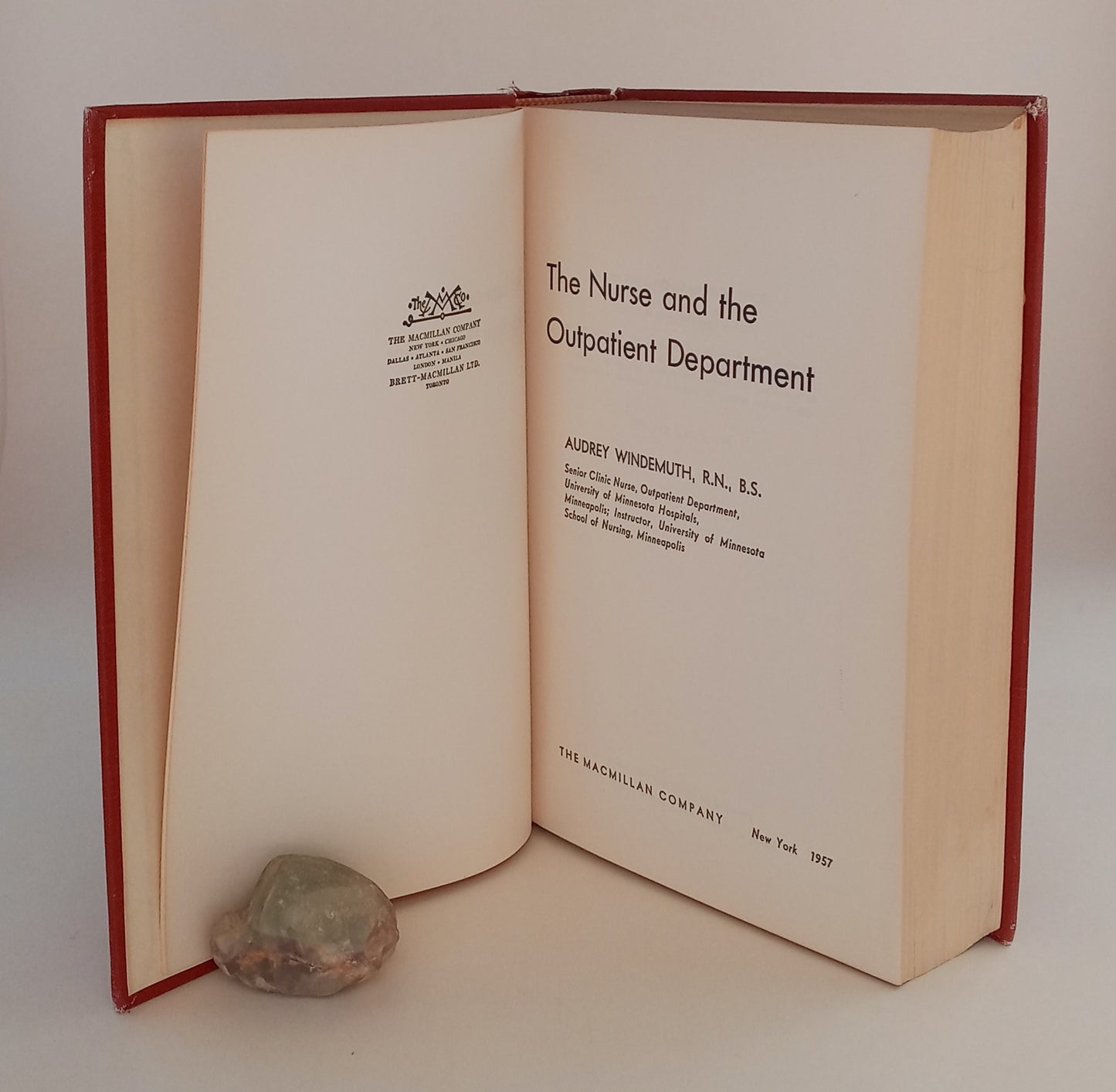 The Nurse and the Outpatient Department book cover