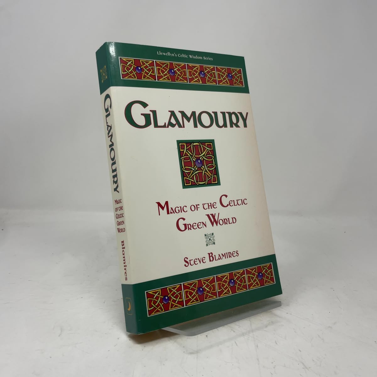 Glamoury: Magic of the Celtic Green World book cover