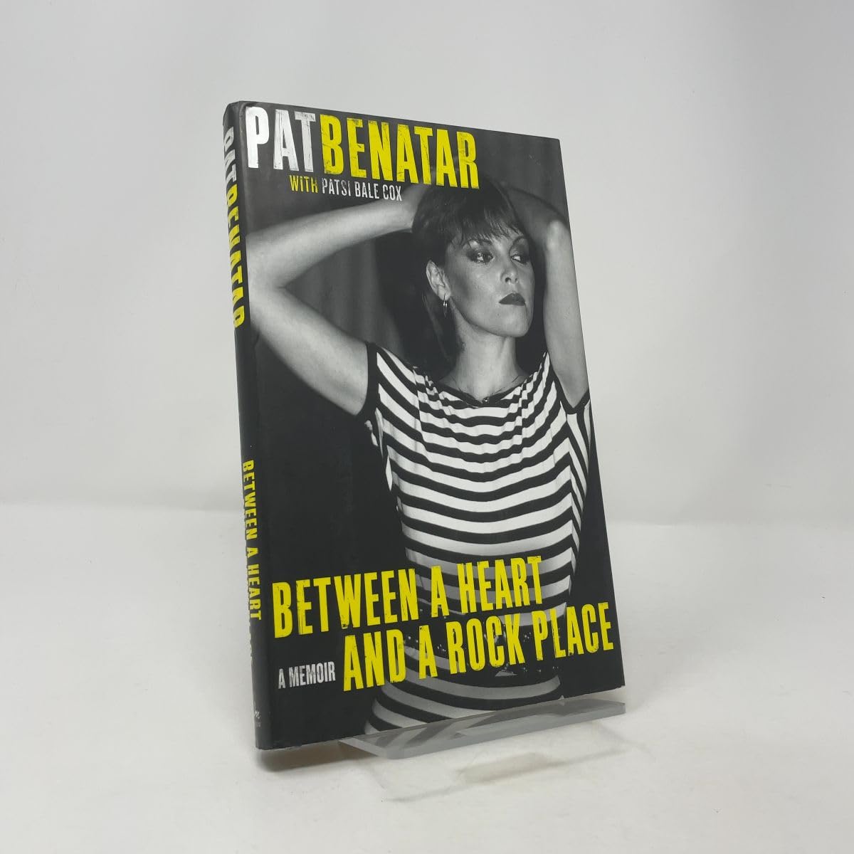 Between a Heart and a Rock Place book cover
