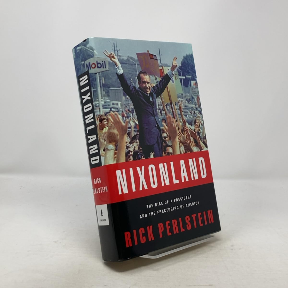 Nixonland: The Rise of a President and the Fracturing of America book cover