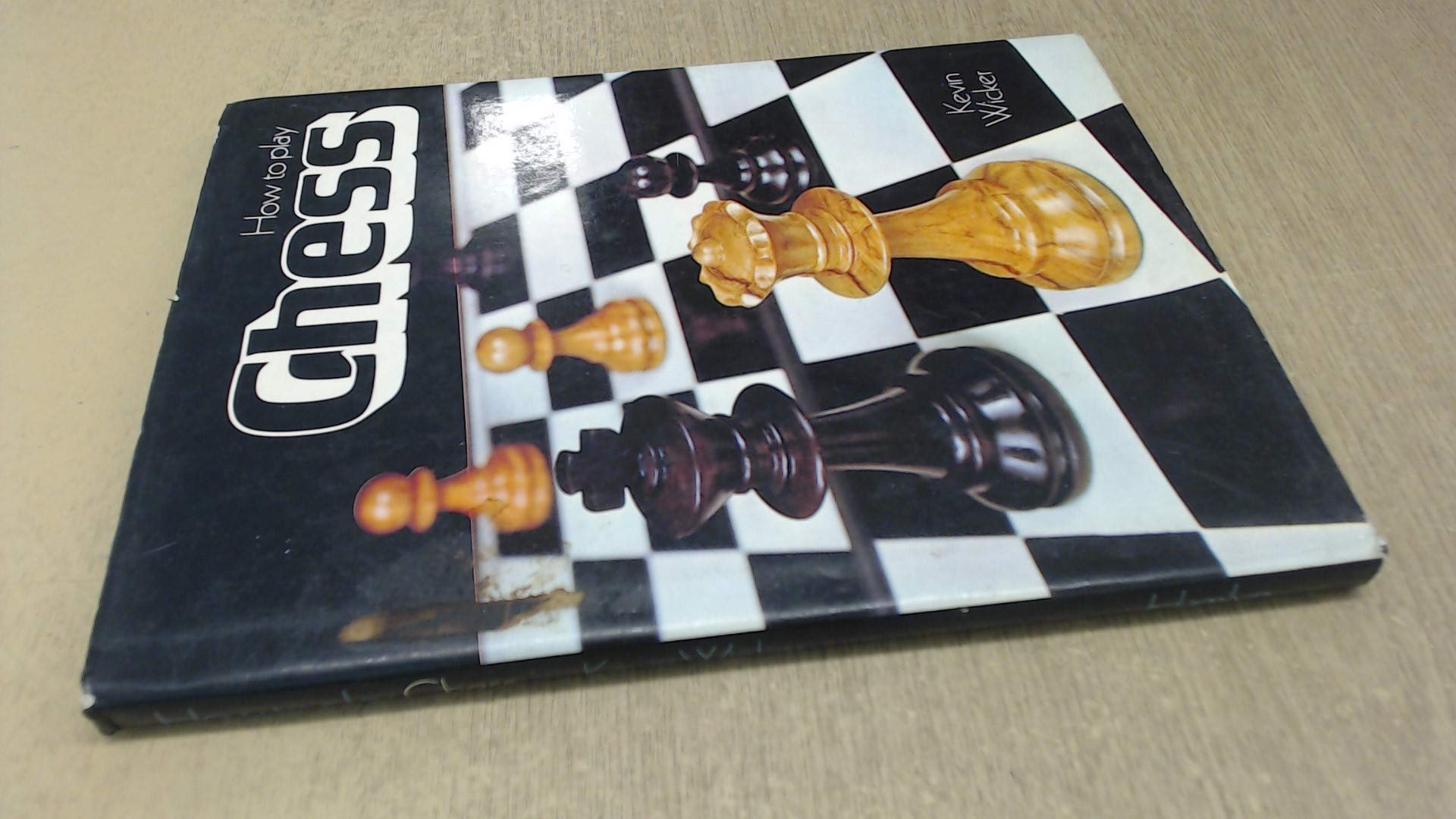 How to play chess book cover