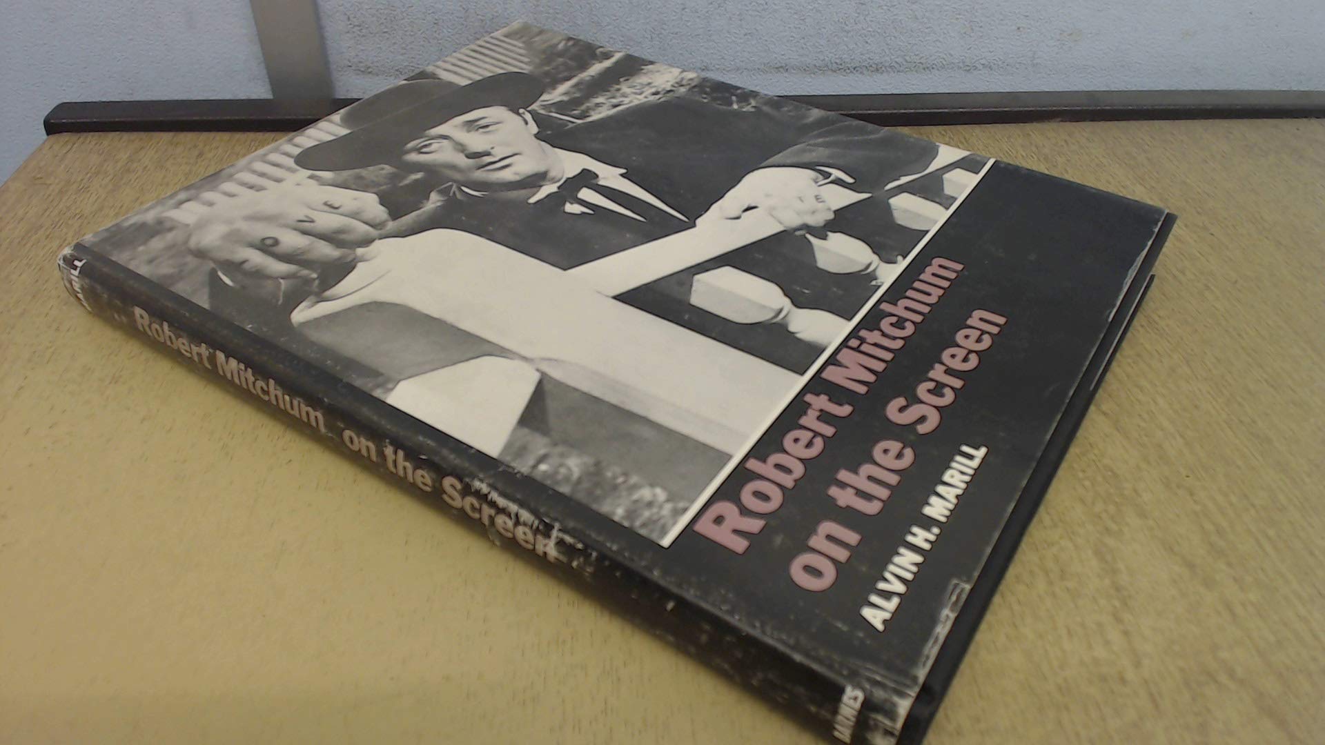 Robert Mitchum on the Screen book cover