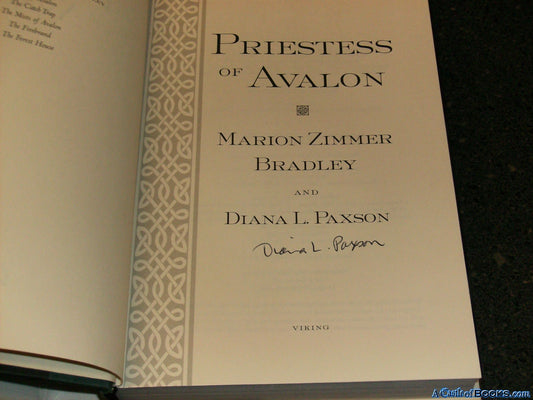 Priestess of Avalon book cover