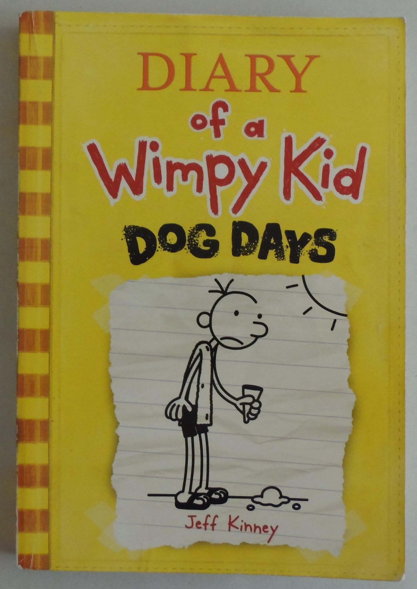 Dog Days (Diary of a Wimpy Kid) book cover