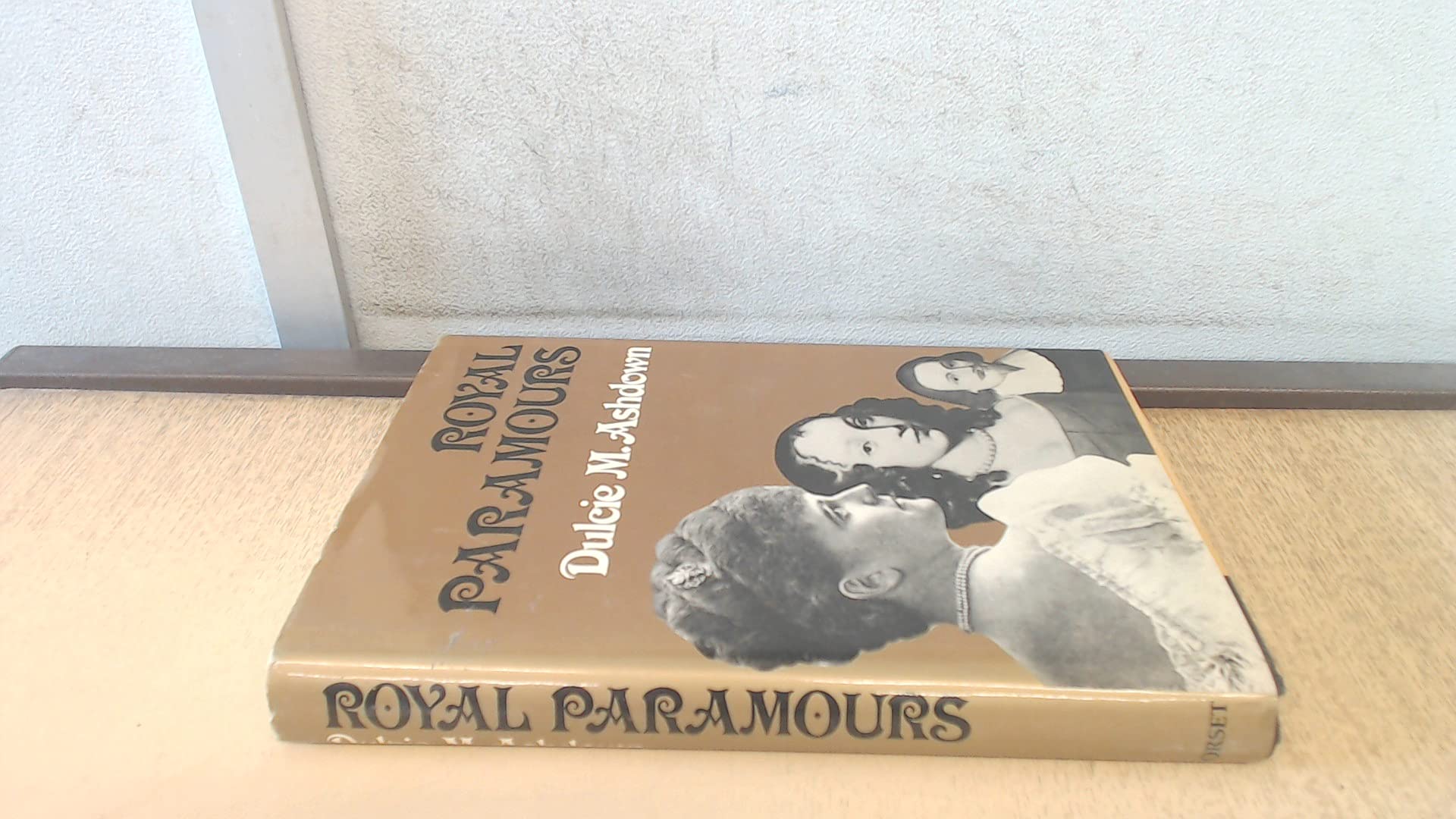 Royal Paramours book cover