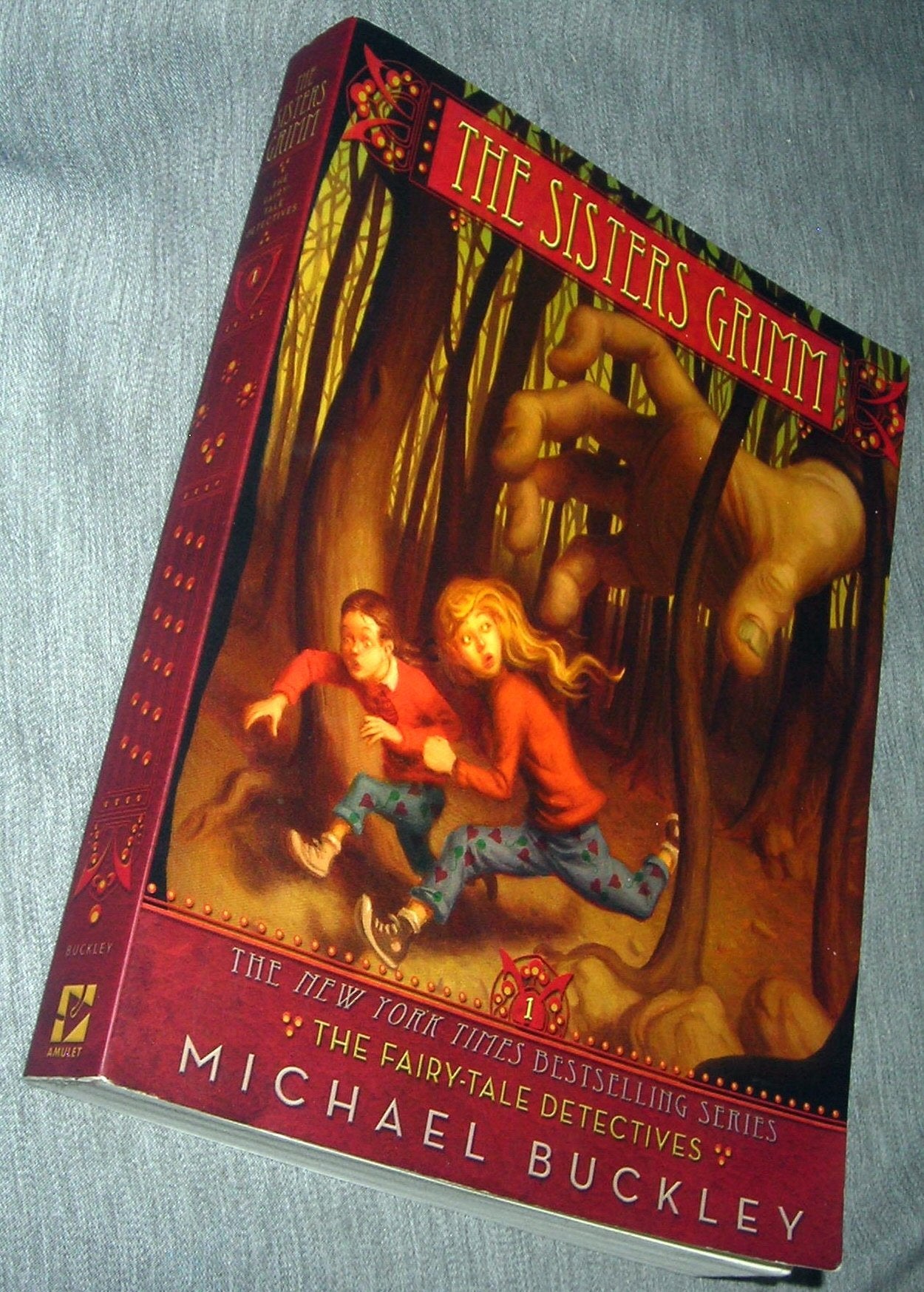 Sisters Grimm: The Fairy-Tale Detective - #1 book cover