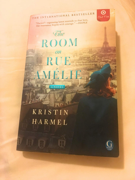 Room on Rue Amelie