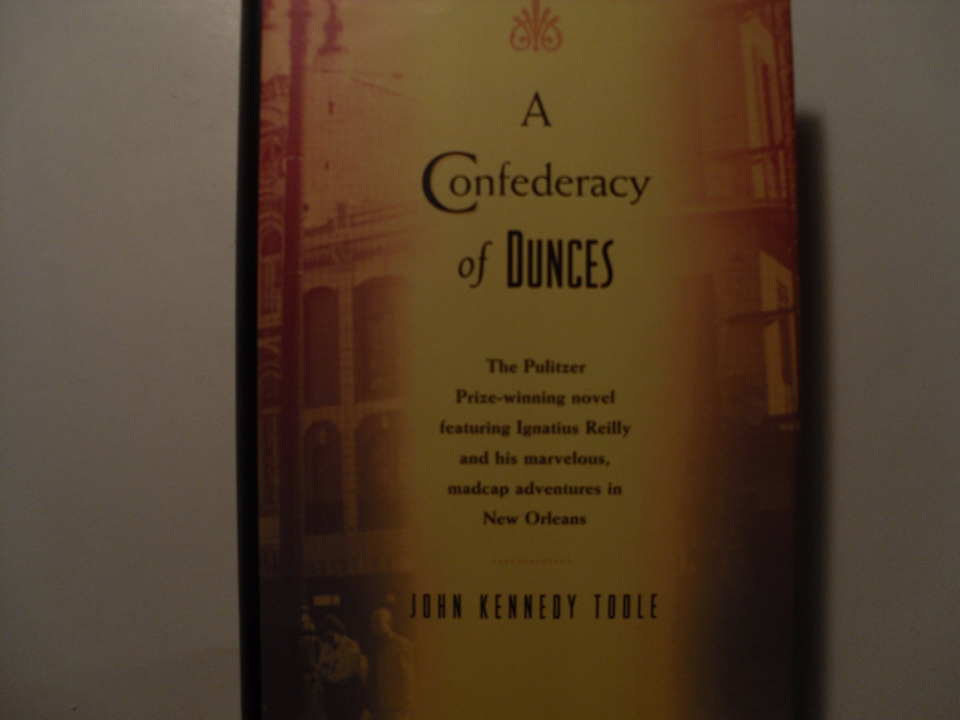Confederacy of Dunces book cover