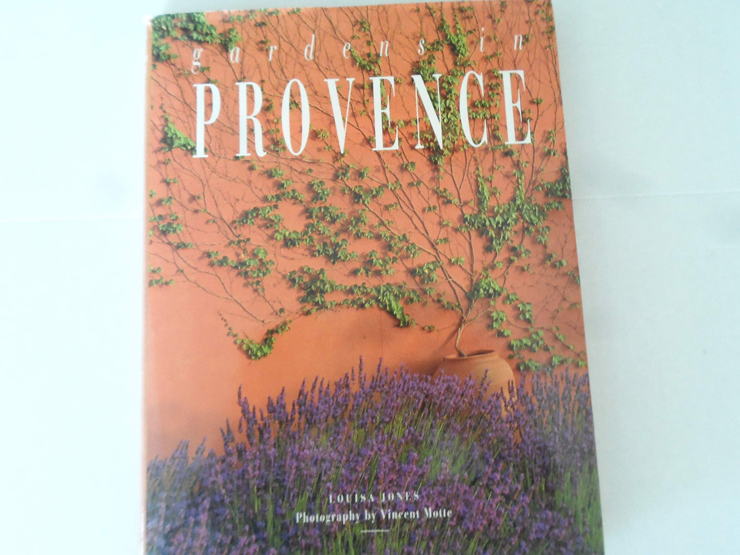 Gardens in Provence book cover