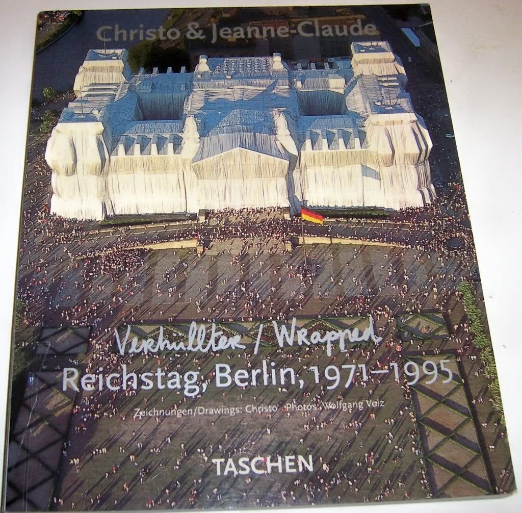 Va-Christo Wrapped Reichstag book cover