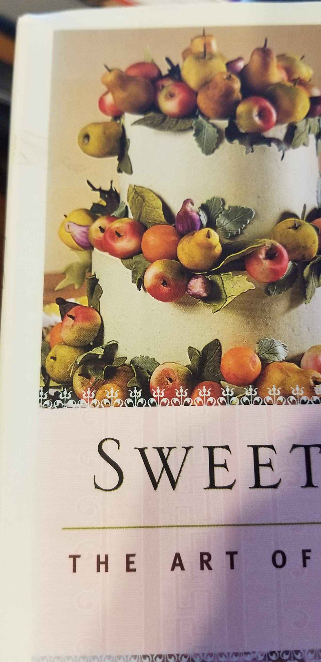 Sweet Celebrations: The Art of Decorating Beautiful Cakes book cover