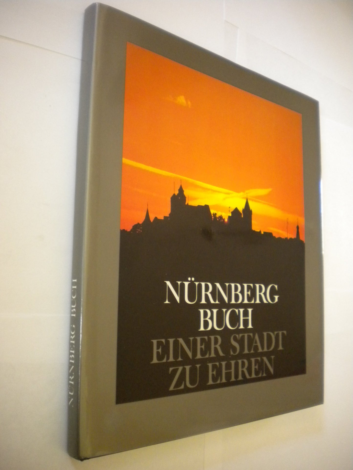 Nürnberg Buch: Einer Stadt zu Ehren (German Edition) book cover