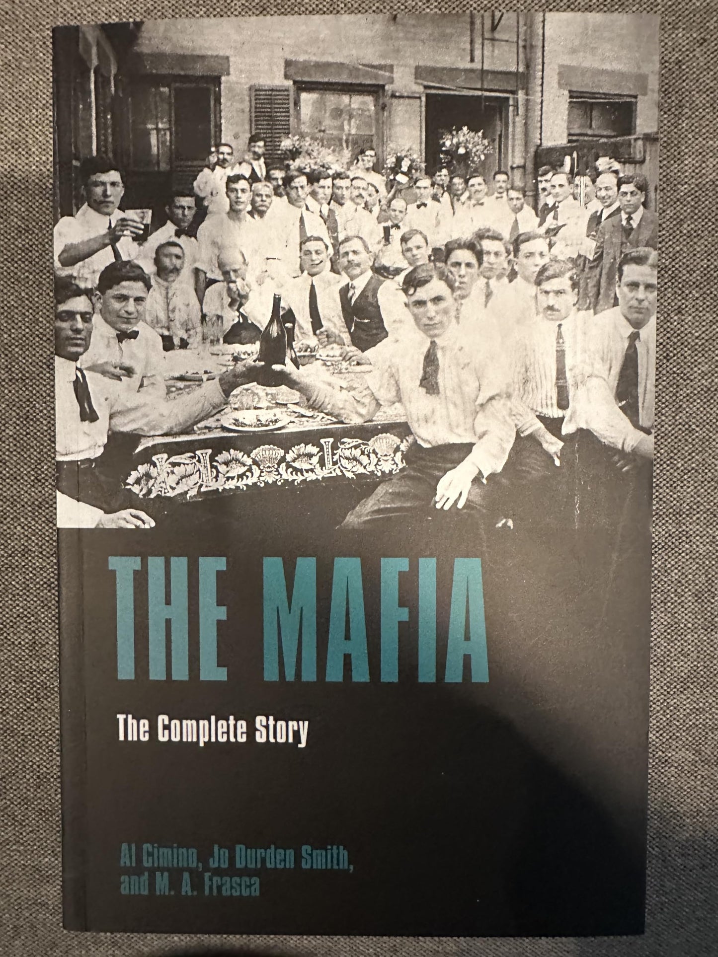 THE MAFIA The Complete Story book cover