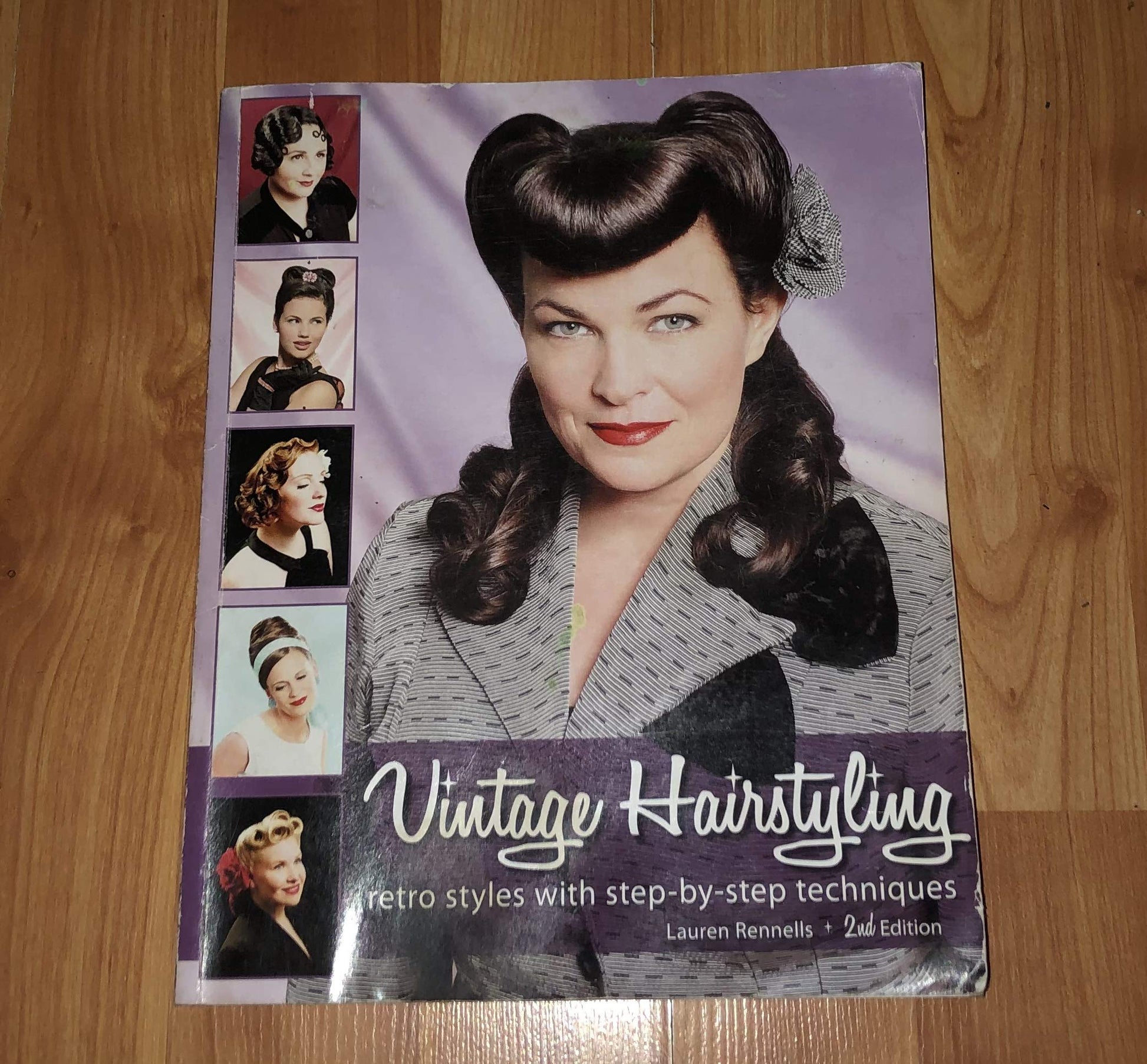 Vintage Hairstyling: Retro Styles with Step-By-Step Techniques book cover