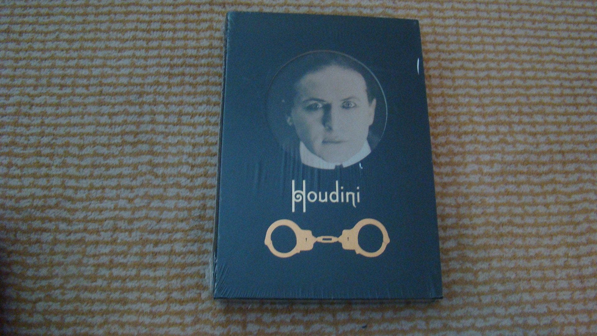 Houdini: Art and Magic book cover