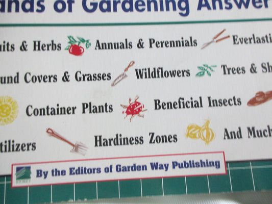 Just the Facts!: Dozens of Garden Charts, Thousands Of Gardening Answers