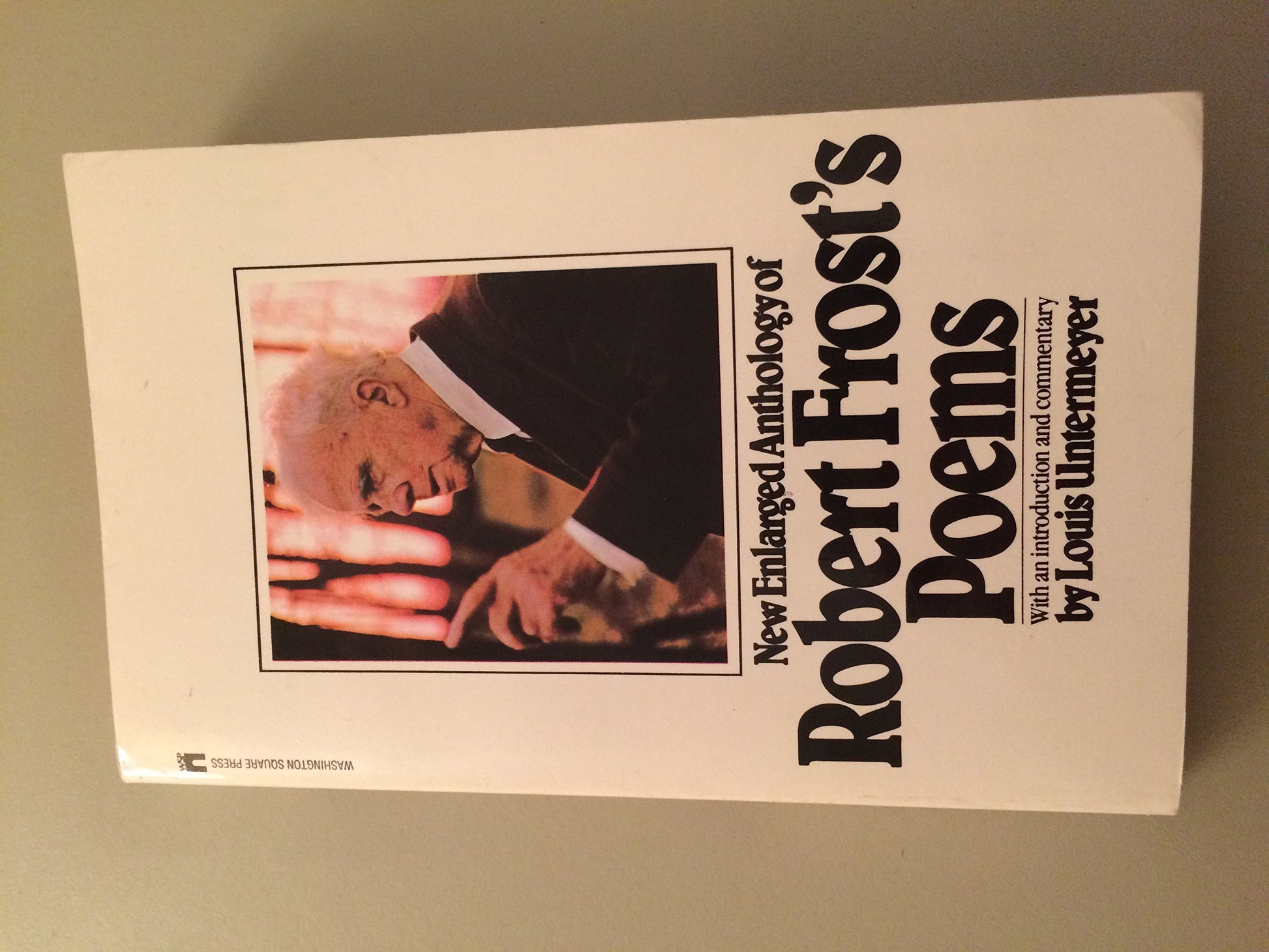 Robert Frost's Poems book cover