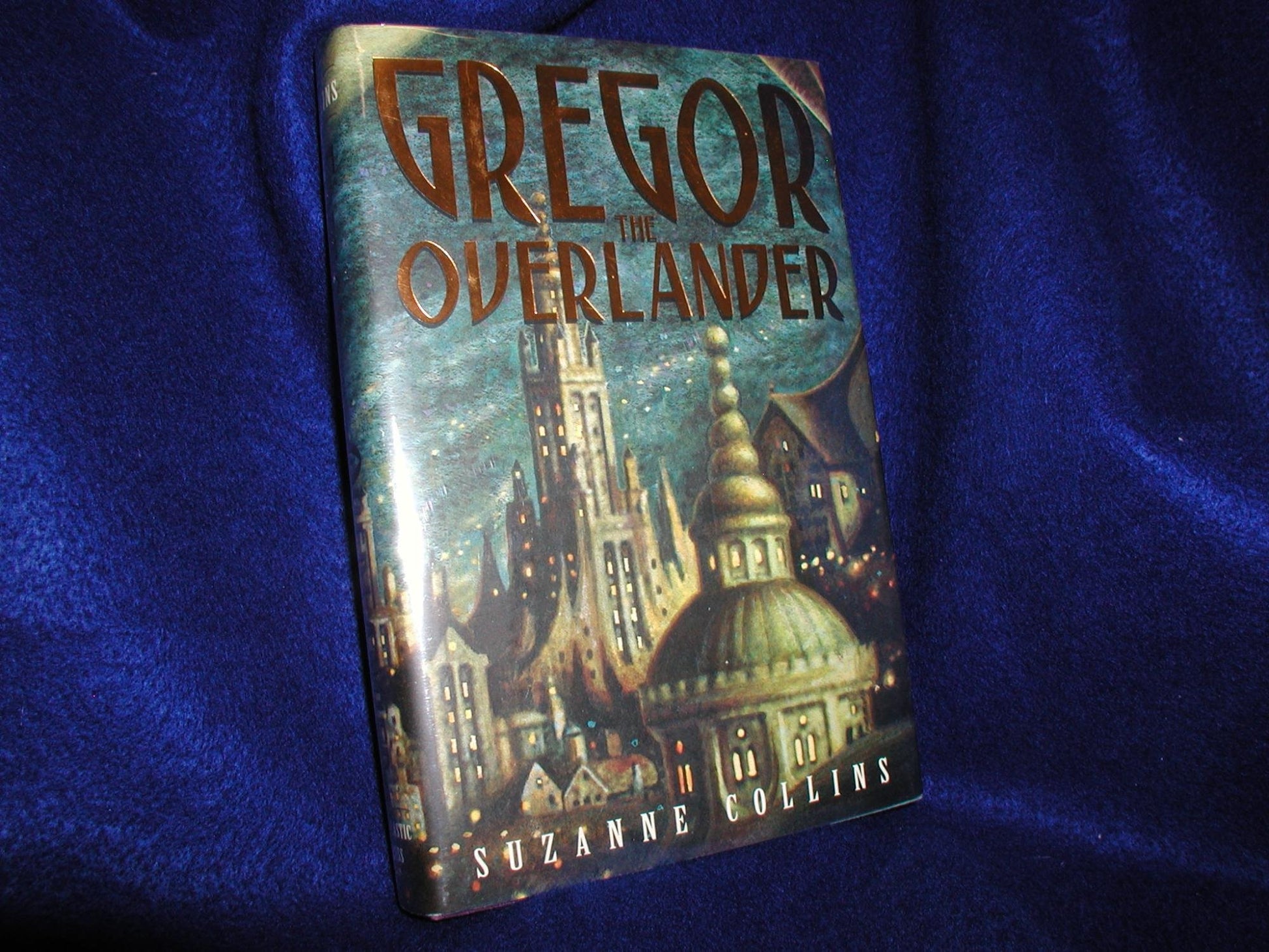Gregor the Overlander book cover