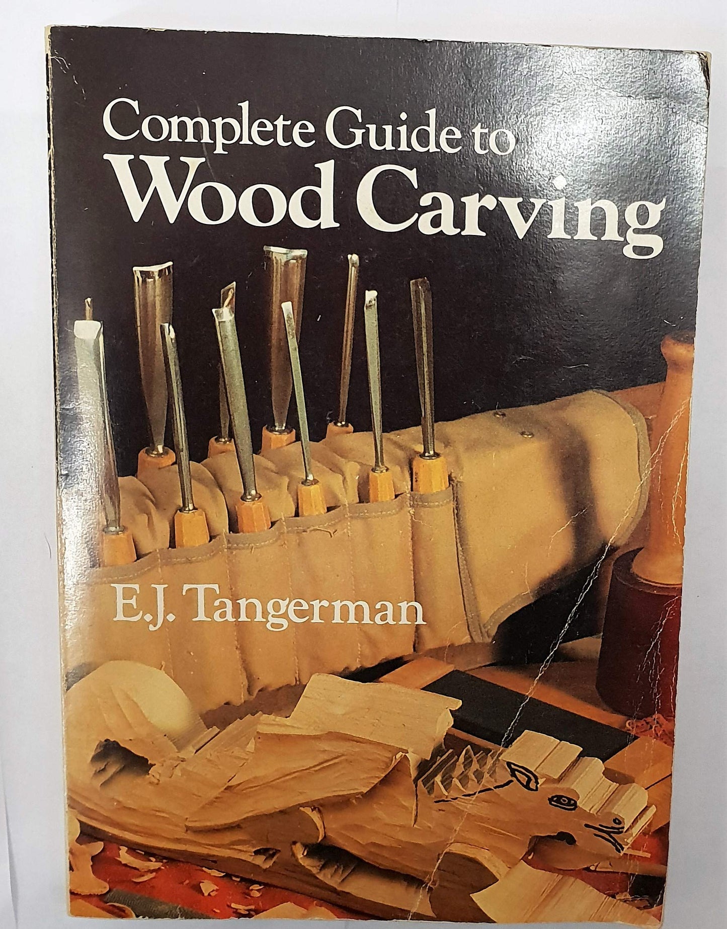 Complete Guide to Woodcarving book cover