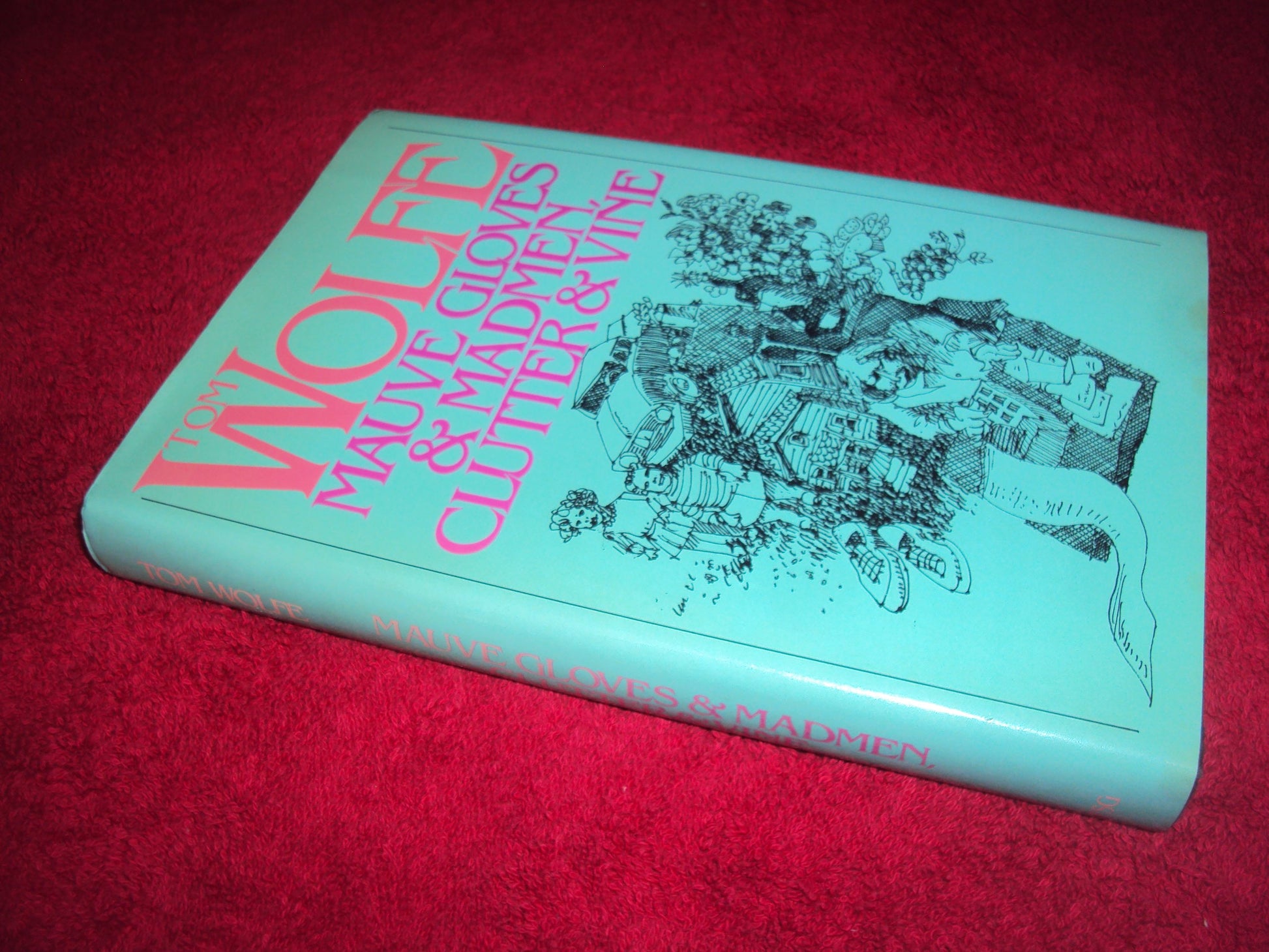 Mauve Gloves and Madman, Clutter and Vine book cover