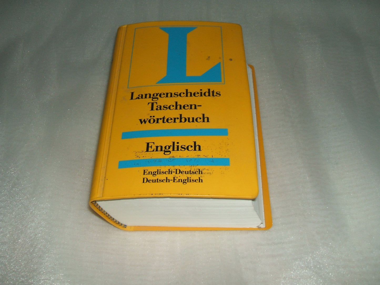 Langenscheidt's Pocket Dictionary of the English and German Languages (Taschenworterbuch Englisch-Deutsch) (English and German Edition) book cover
