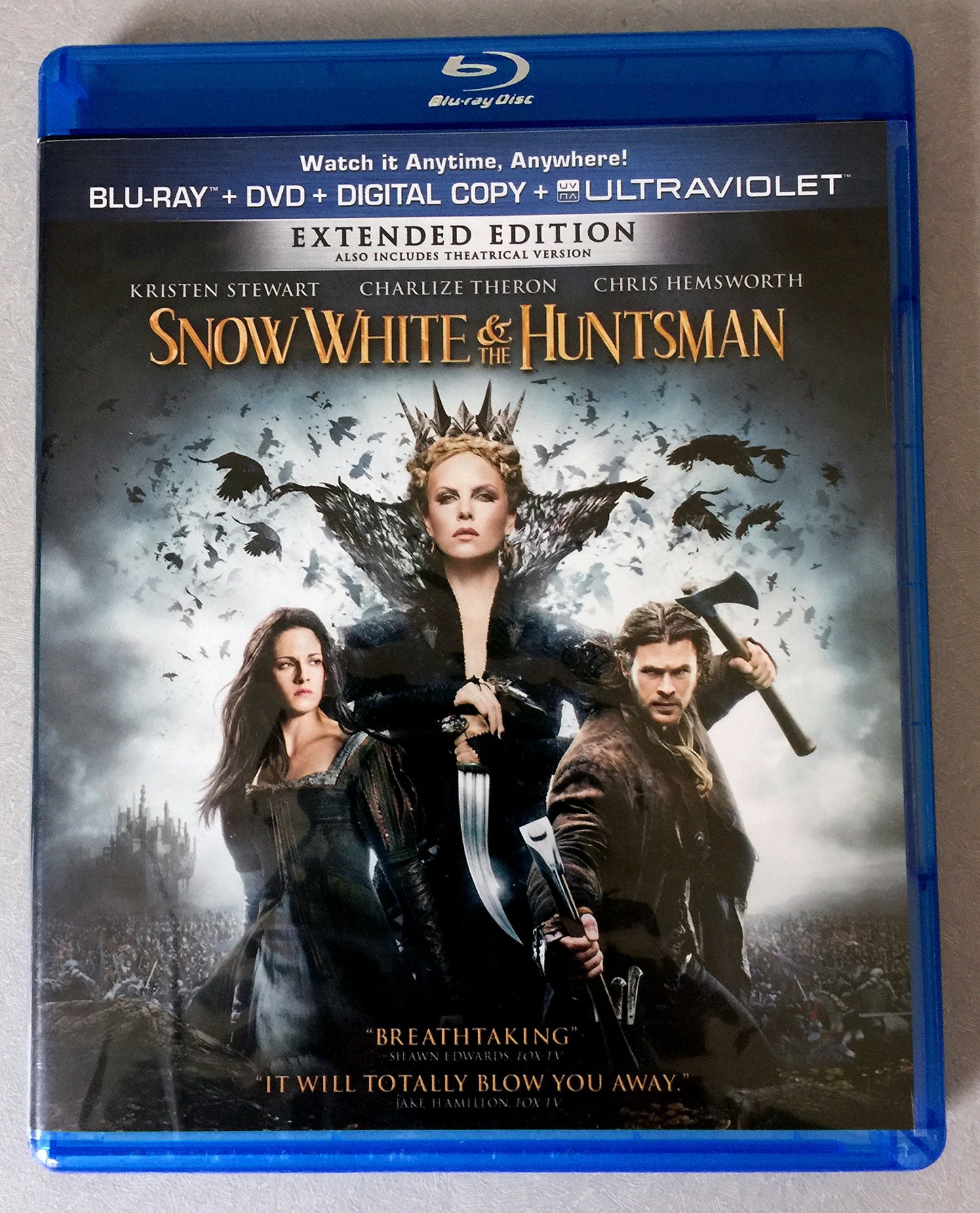 Snow White and the Huntsman (DVD & Digital Copy Included) book cover