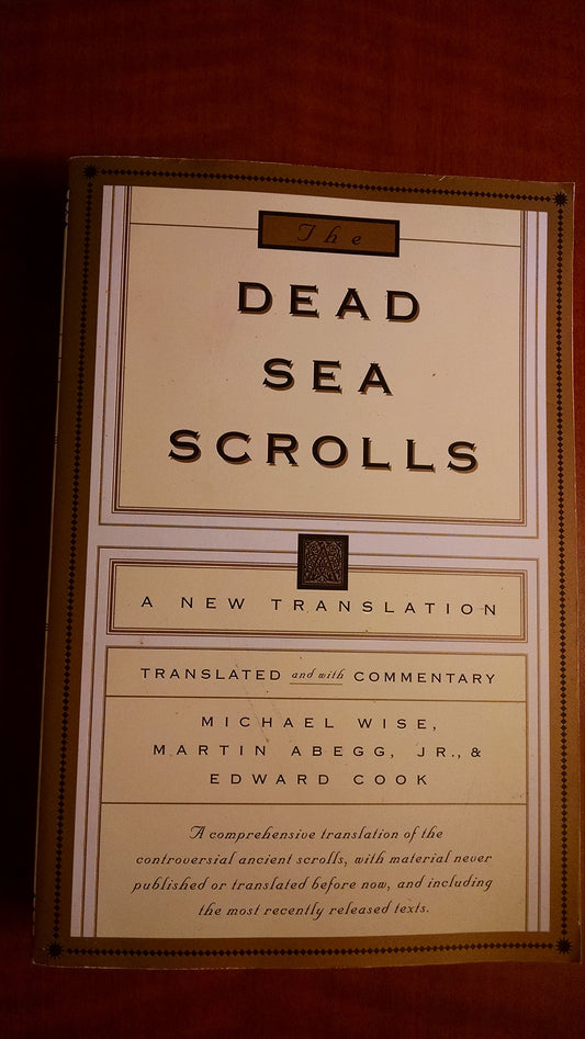 Dead Sea Scrolls: A New Translation book cover