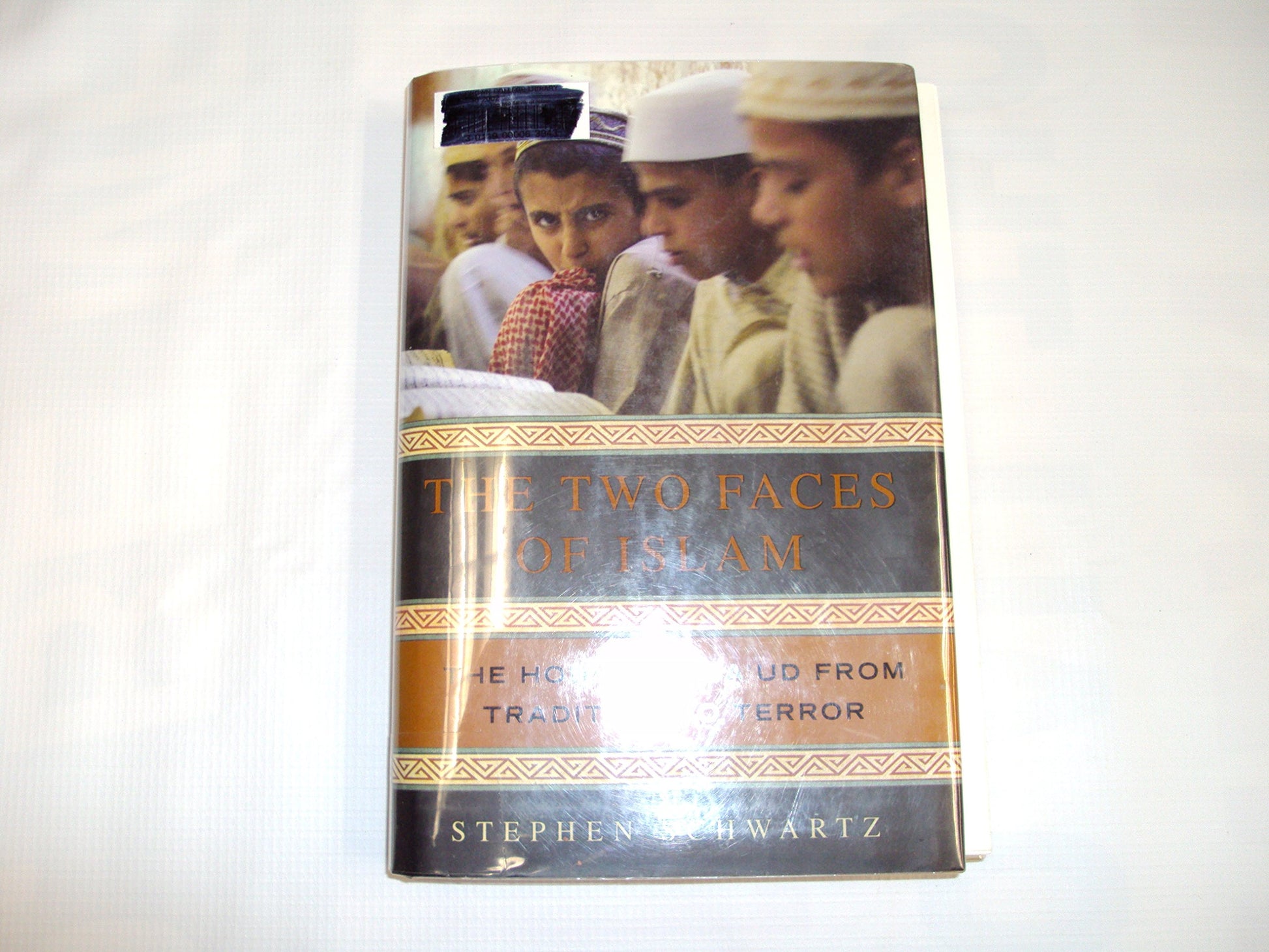 Two Faces of Islam: The House of Sa'ud from Tradition to Terror book cover