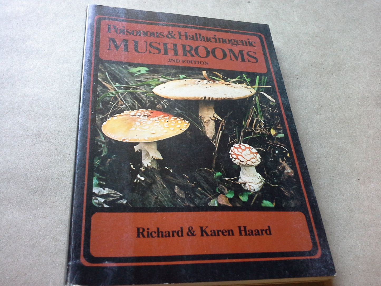 Poisonous and Hallucinogenic Mushrooms book cover